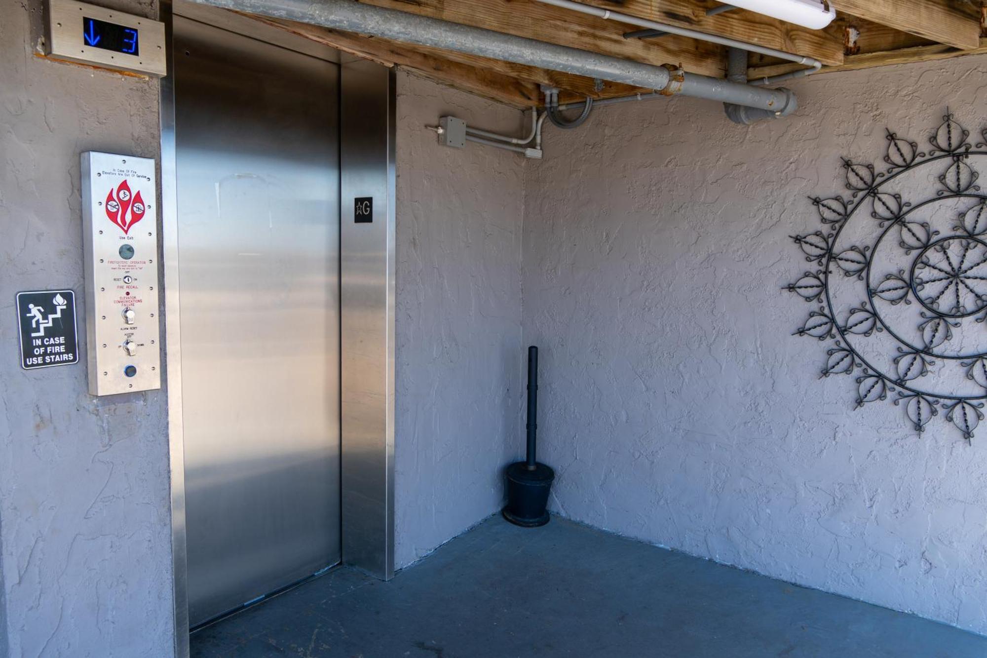 Sea Watch Inn At The Landing Garden City Exterior foto
